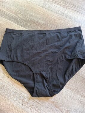 Innersy | Women’s High-Waist Black Cotton Shorts